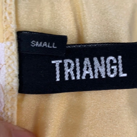 SOLD* Triangl bikini lemon 🍋 - Picture 9 of 12